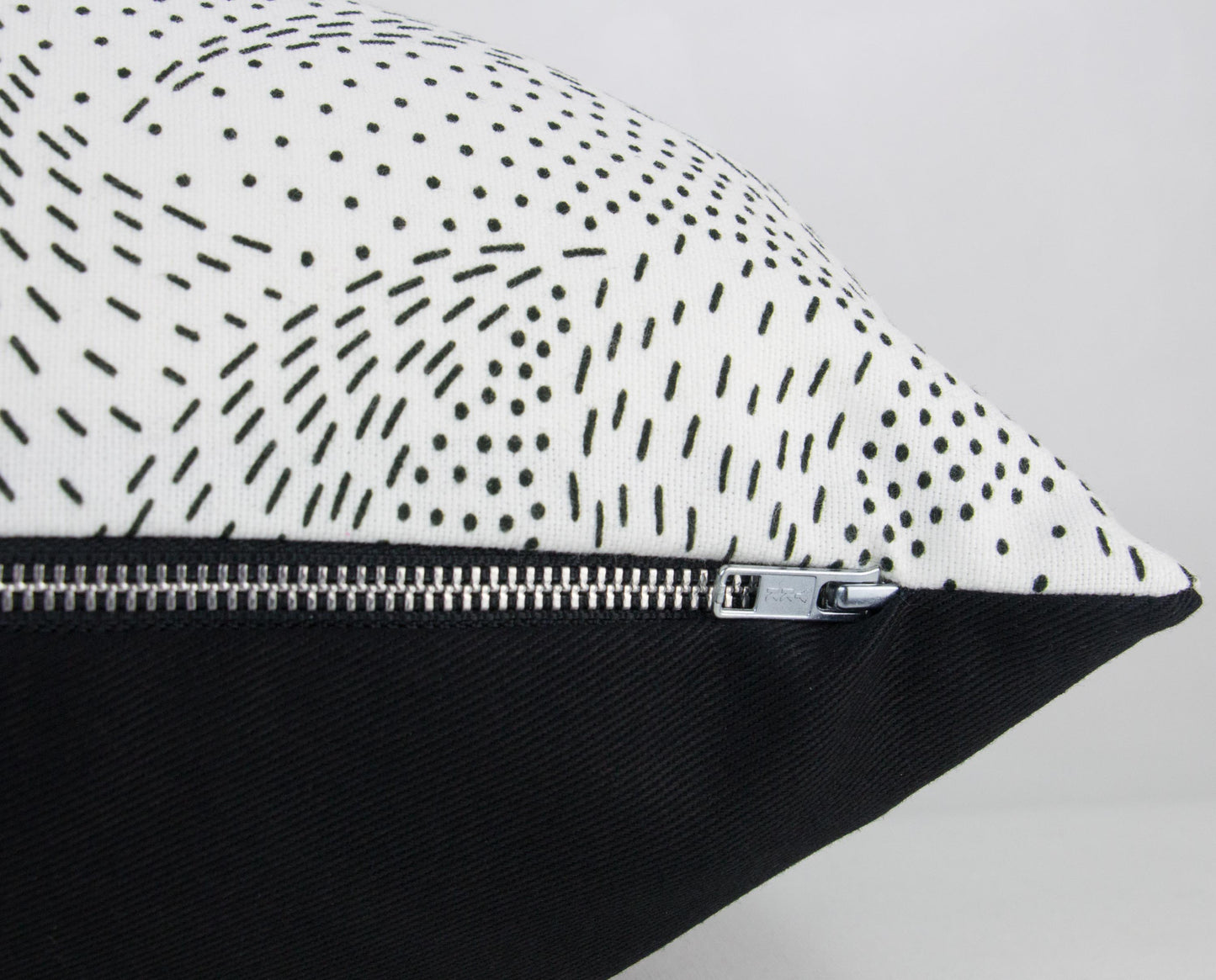 Black & White Swirly Dots Pillow Cover